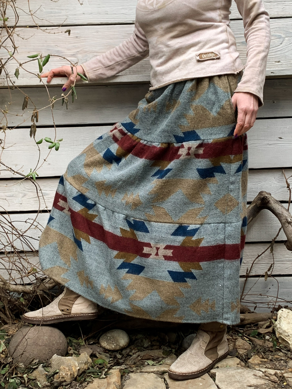 Длинная шерстяная юбка с орнаментом