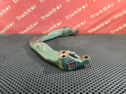 Кронштейн двигателя передний