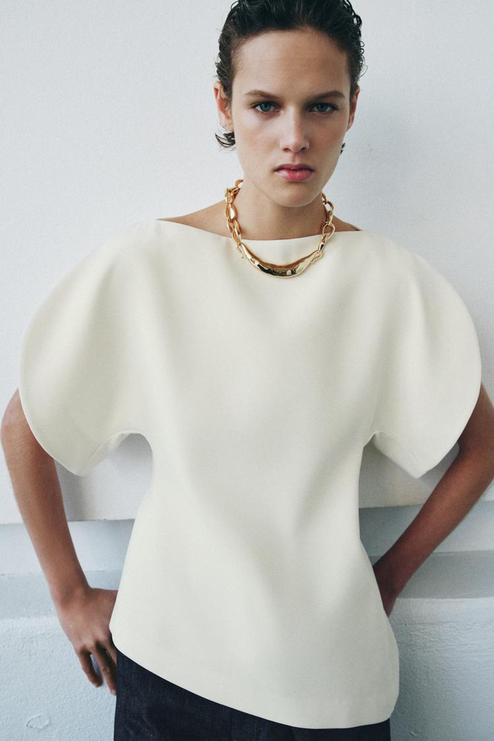 ZARA ТОП С ОБЪЕМНЫМИ РУКАВАМИ — ZW COLLECTION, ЦВЕТ СЛОНОВОЙ КОСТИ