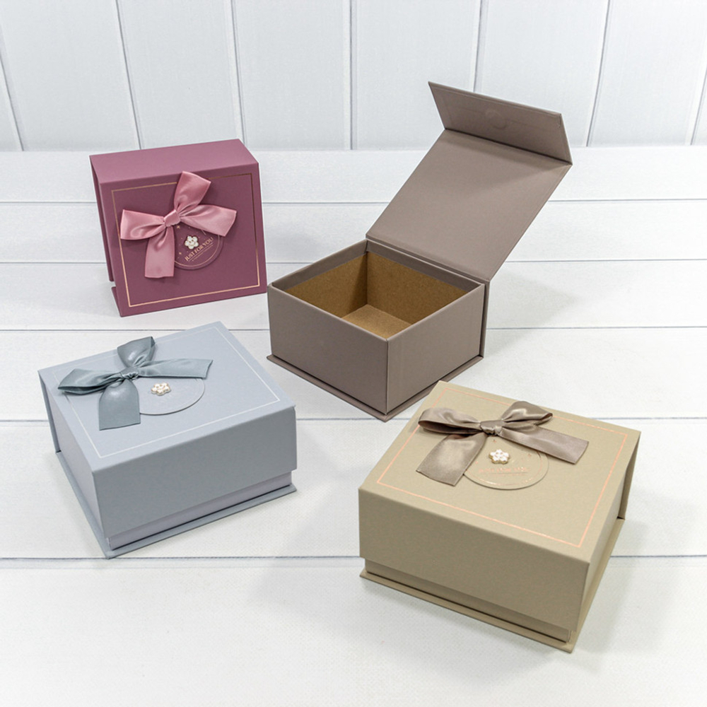 Коробка Ювелирная 13.5х12.5х7.5 см Набор 4 шт с магнитной крышкой (Микс)