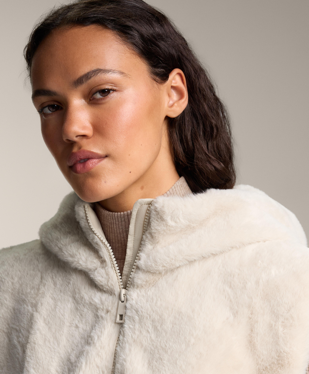 Oysho Жилет из искусственного меха с капюшоном, каменный