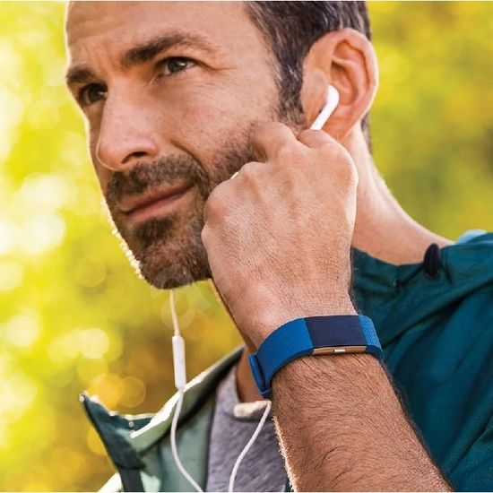 Обзор Fitbit Charge 2 HR