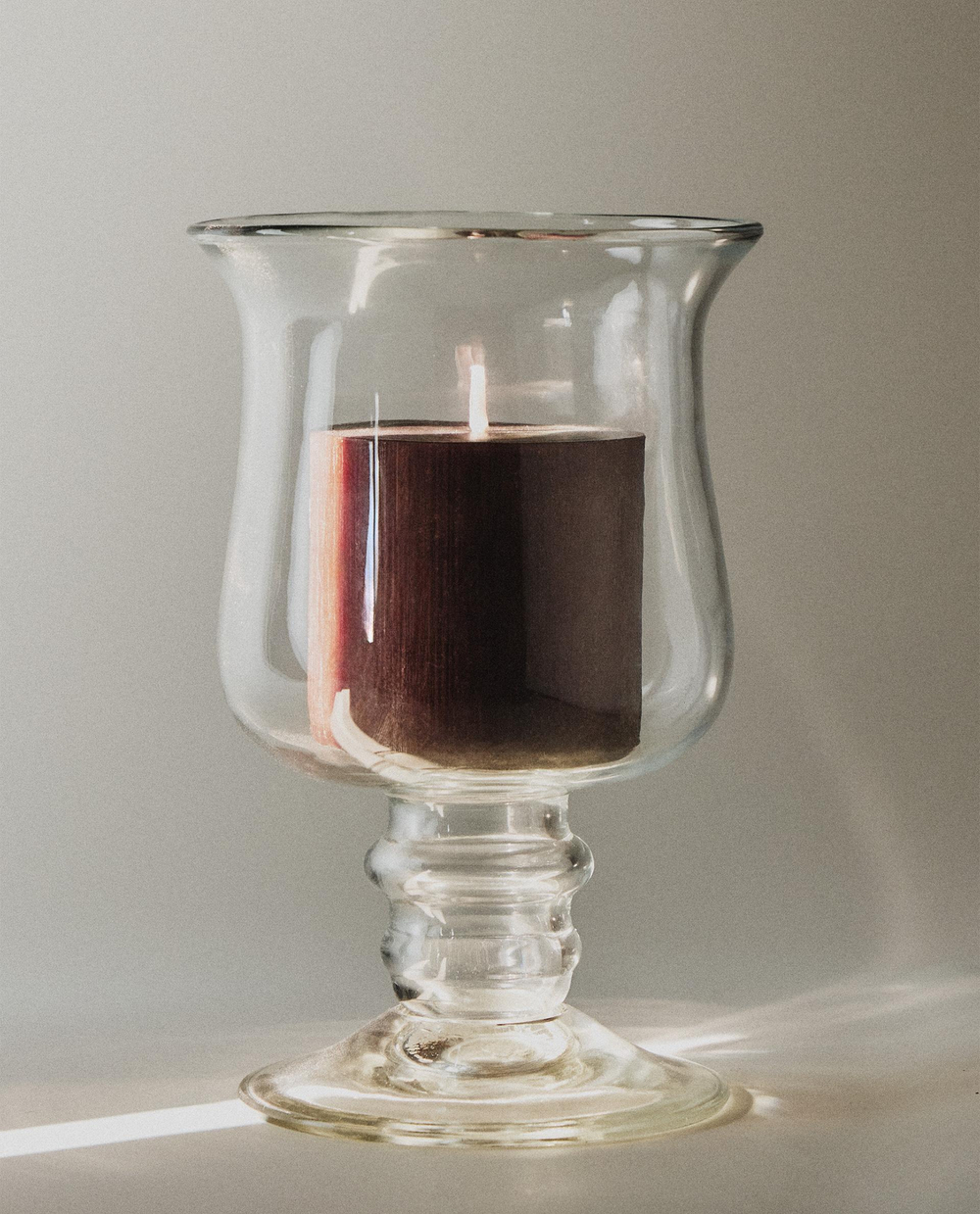 Zara Home Ваза из стекла, цвет зелёный, 18 см