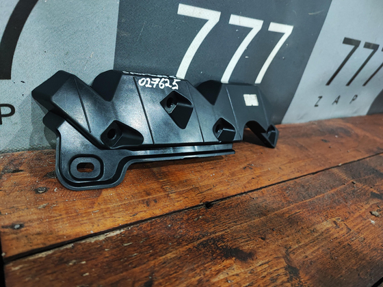 Кронштейн решетки радиатора правый Kia Sportage 5 (NQ5) 21-нв Б/У Оригинал 86356P1EA0