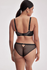 Черный бюстгальтер Chita на каркасах с чашками на тонком поролоне (Размер: 85F) (Цвет: черный)