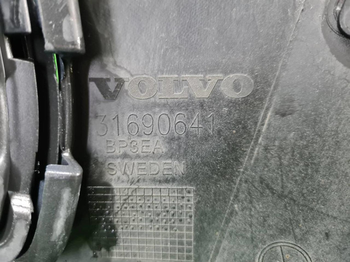 Бампер передний Volvo XC90 19-н.в R-Design В сборе