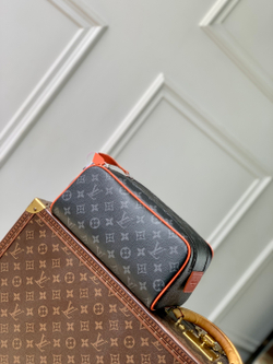Louis Vuitton Dopp Kit Toilet Pouch