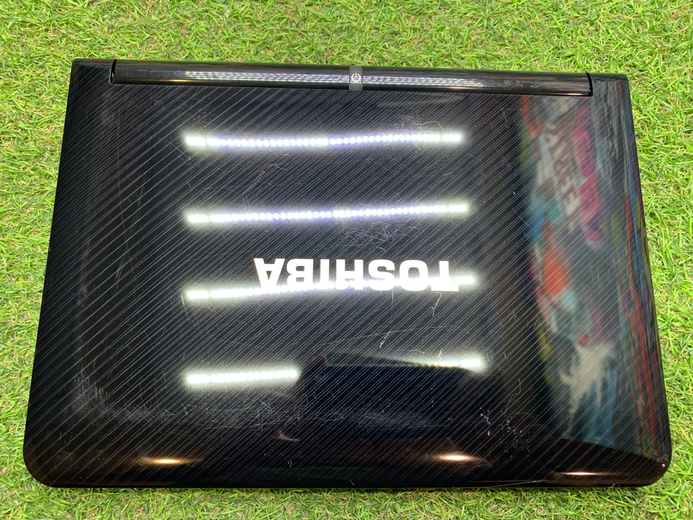 Нетбук Toshiba 10.1" Intel N270/150GB/1GB NB200-12J