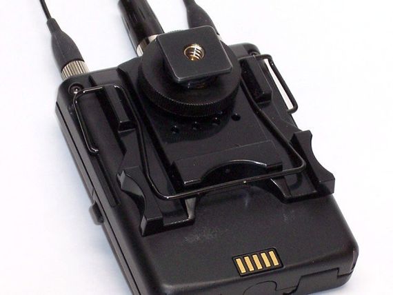 SHURE UR5 R9 790 - 865 MHz