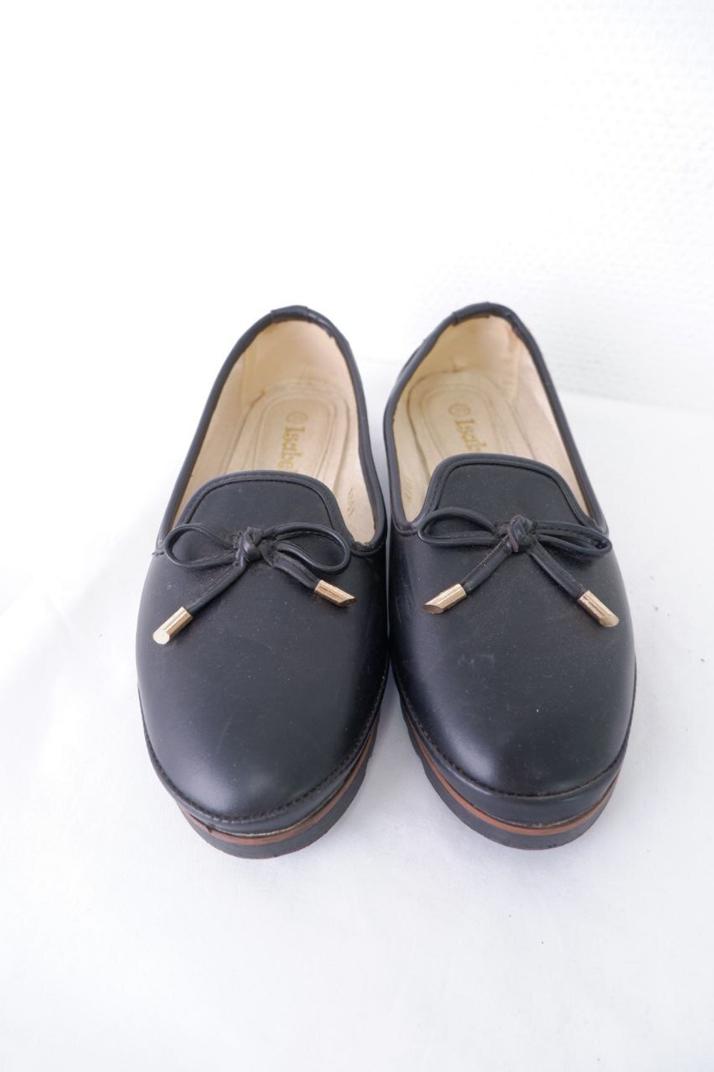 Туфли Isabella  без каблука 39 размер