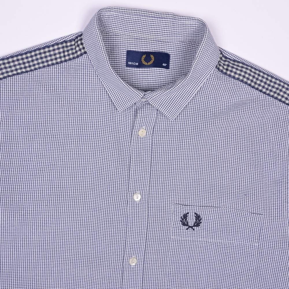 Рубашка Fred Perry в мелкую темно-синюю клетку с вставками на плечах, S