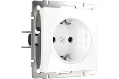 Розетка Werkel с заземлением белый 25746