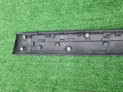 Накладка двери передняя левая Volvo XC90 2 (14-нв)