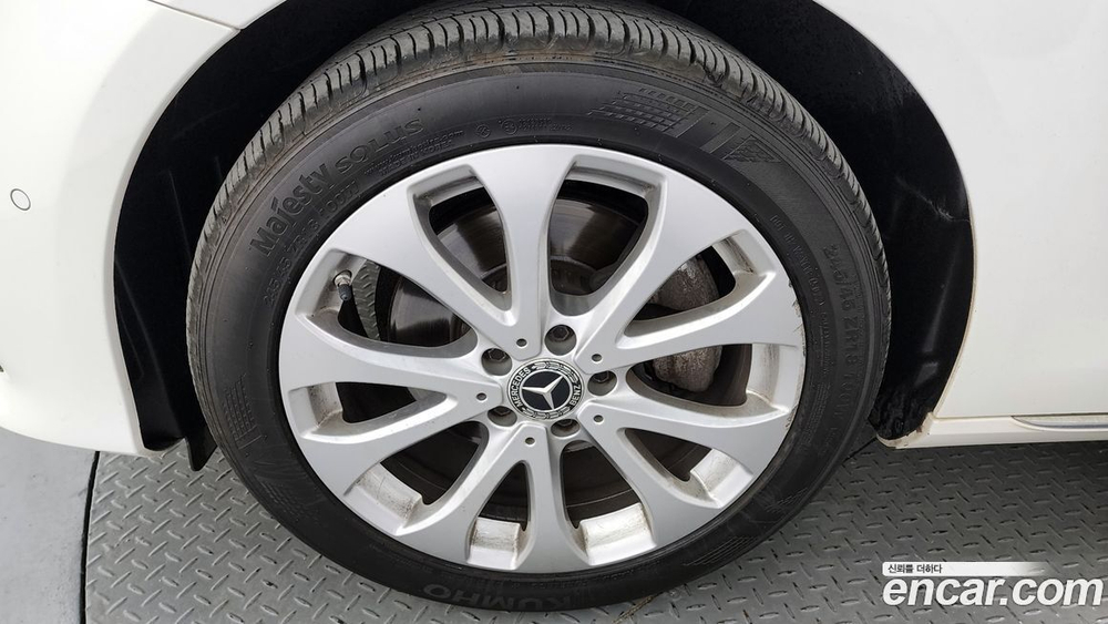 Mercedes-Benz E-Class W213 E220d 4MATIC Exclusive (05.2020)