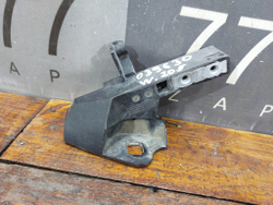 Кронштейн передней панели Mercedes C (W205) 14-23 Б/У Оригинал A2056203401