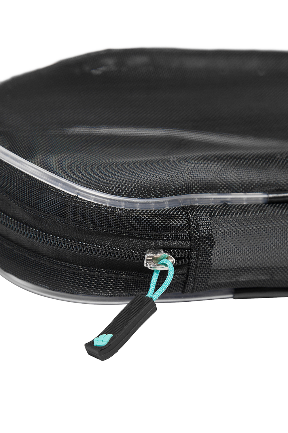 M0703 01 0 00W Футляр для плавательных очков Mesh Pouch Adult, MAD WAVE, Black