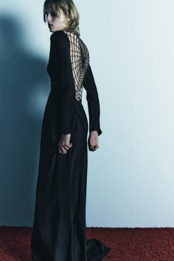 ZARA АТЛАСНОЕ ПЛАТЬЕ С ПАУТИНОЙ НА СПИНЕ — LIMITED EDITION, ЧЕРНЫЙ