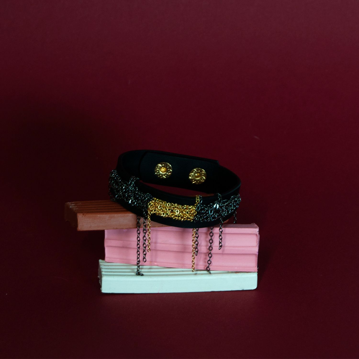 Плетенный Браслет С Кожей - Черная Сталь, позолота