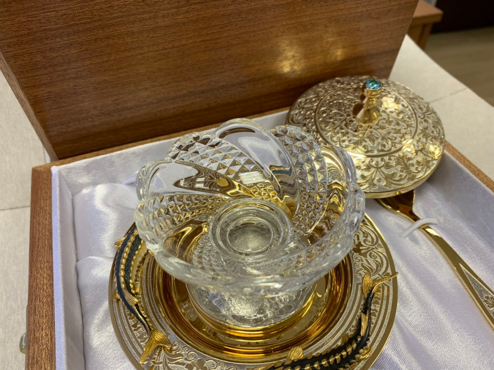 Икорница "Стерлядки" с крышечкой