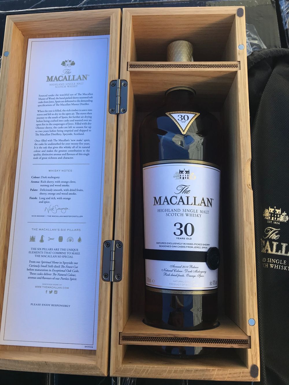 Macallan Sherry Whiskey 30 Years