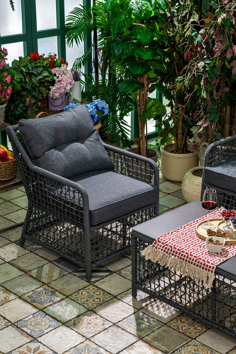 Плетеный стол LUCCA кофейный