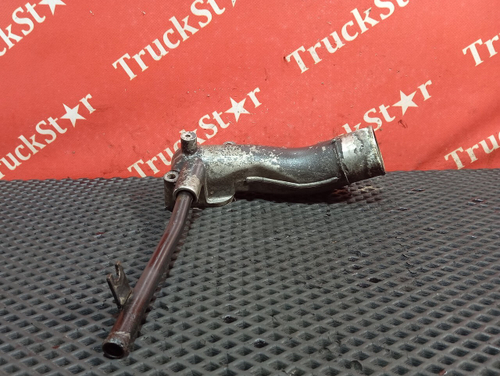 Патрубок системы охлаждения