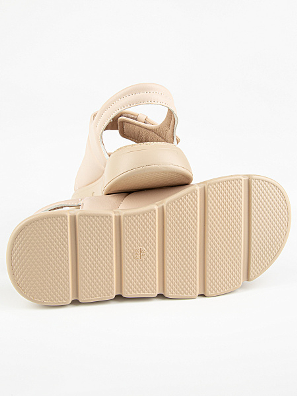 Сандалии летние