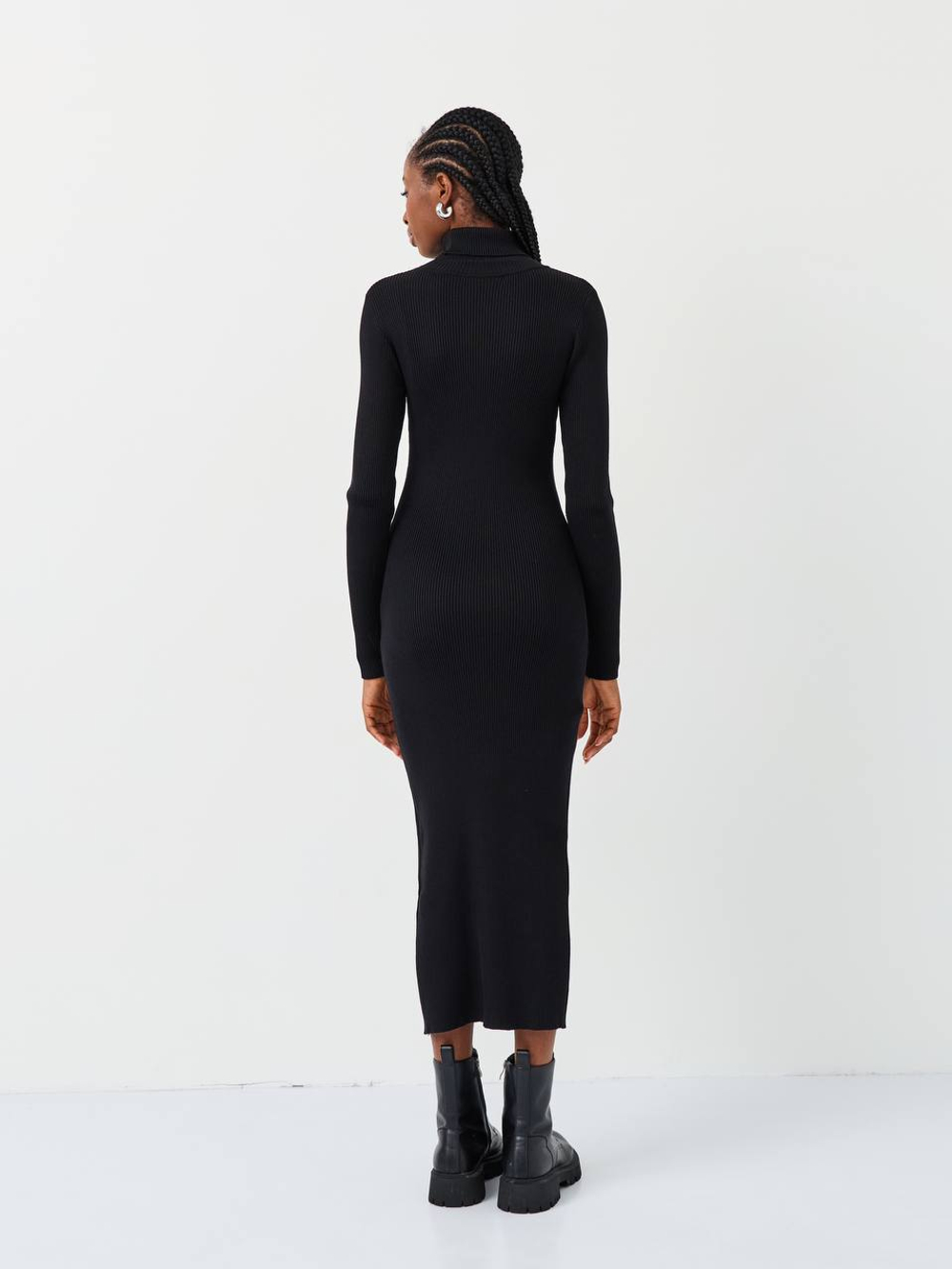 Платье водолазка