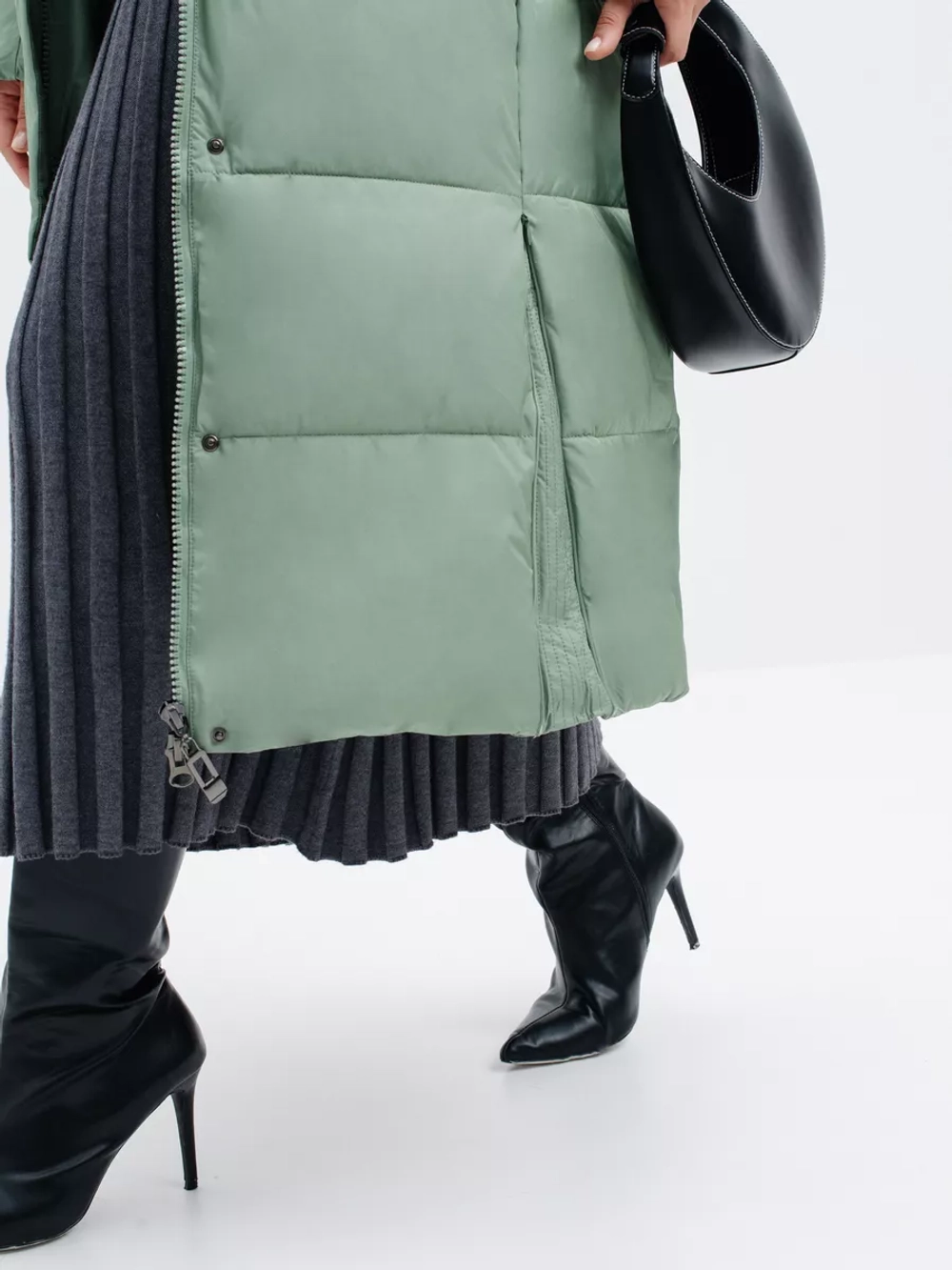 Куртка зимняя длинная с капюшоном пуховик