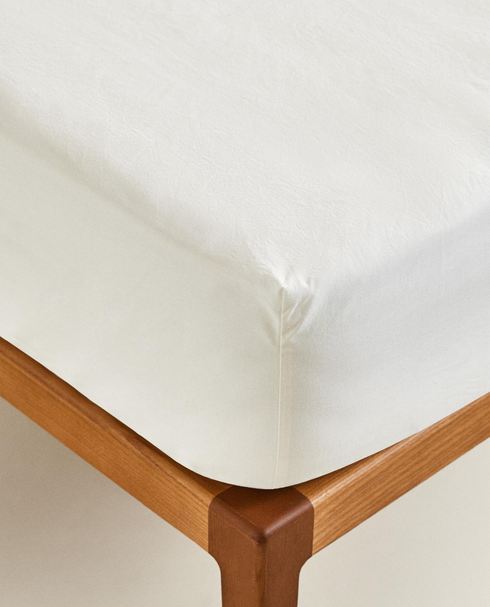 Простыня на резинке Zara Home, хлопок 100%, однотонный, 4611/900