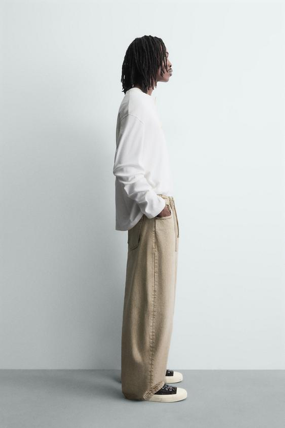 ZARA БРЮКИ BARREL FIT С ЭФФЕКТОМ ПОТЕРТОСТИ, ПЕСОЧНЫЙ