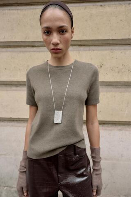 ZARA СВИТЕР С КОРОТКИМИ РУКАВАМИ ИЗ МЯГКОГО ТРИКОТАЖА, СЕРО-КОРИЧНЕВЫЙ