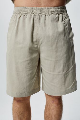 Бежевый костюм-тройка HEATHEN