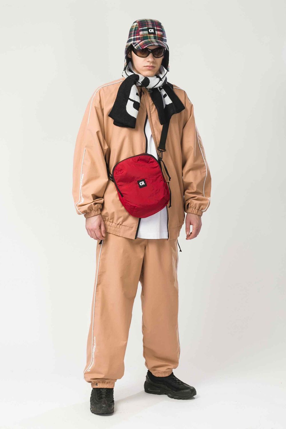 Олимпийка Codered Piping 24 песочная