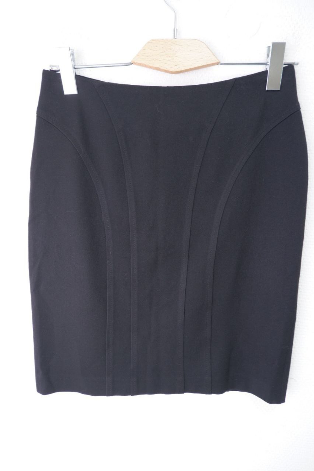 Юбка лаконичная 44 размер