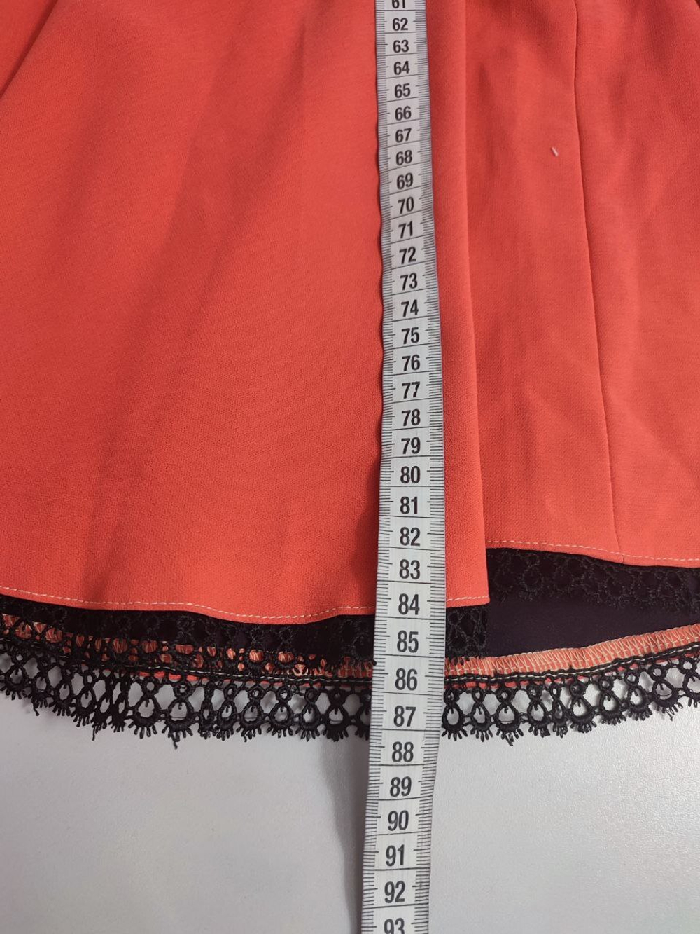 Платье корраловое с кружевом 44 размер