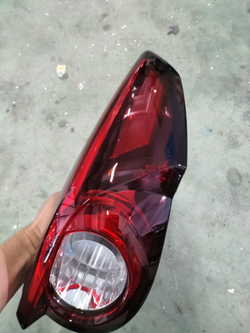 Правый LED задний фонарь Mazda CX-8 оригинал