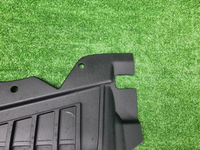 Кожух замка капота Audi A8 4 D5 (2017-2022)