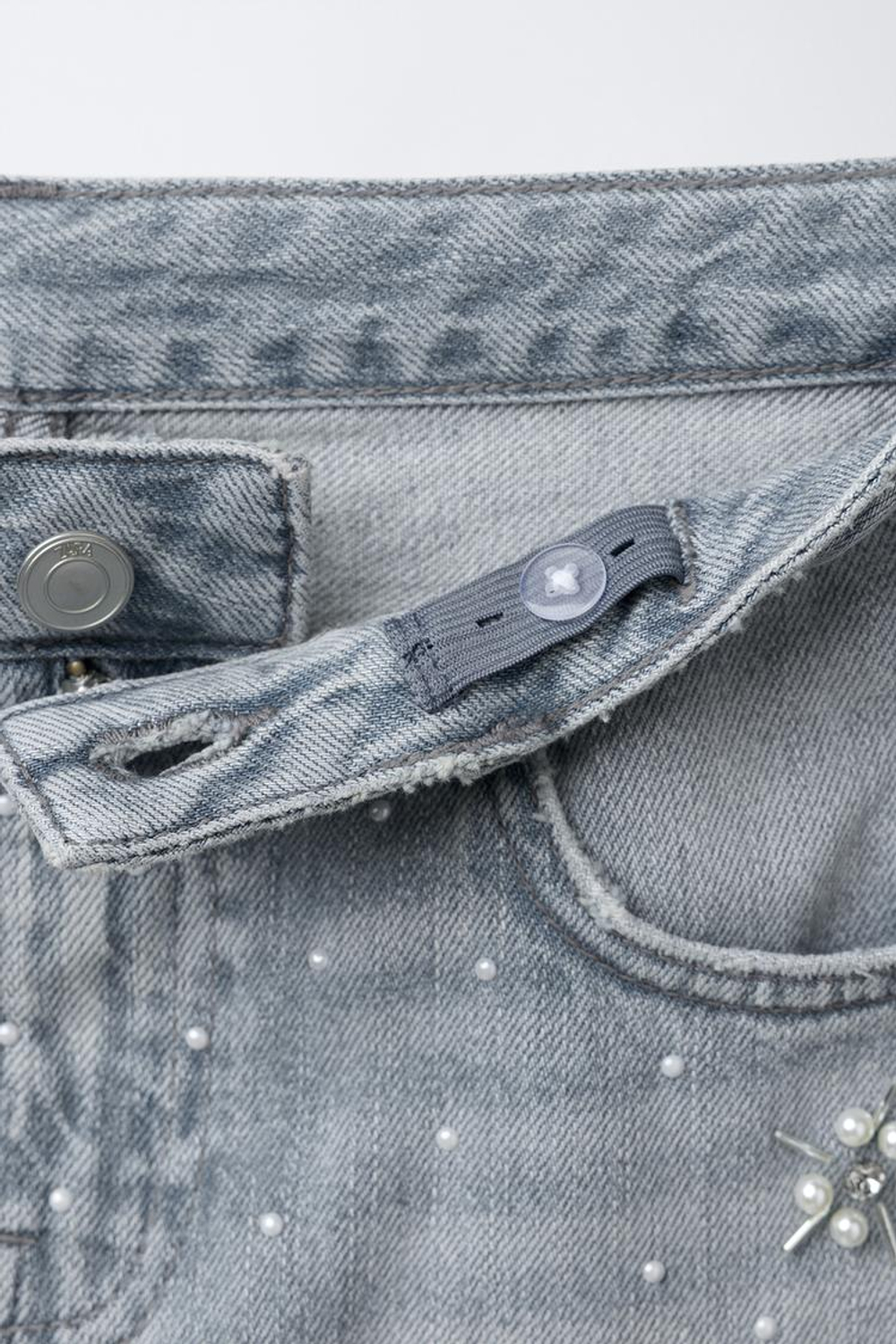 ZARA ДЖИНСЫ ШИРОКОГО КРОЯ СО СТРАЗАМИ И ЖЕМЧУЖИНАМИ, СИНИЙ