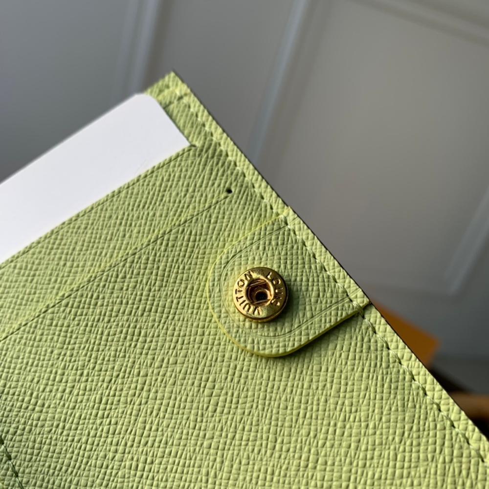 Louis Vuitton Lisa Wallet