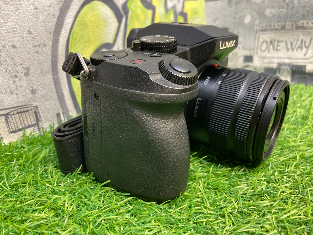 Panasonic Lumix DMC-G7 Kit 14-42mm