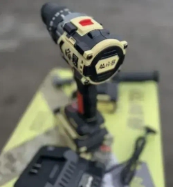 FengBao, аккумуляторная дрель-шуруповерт 2113С