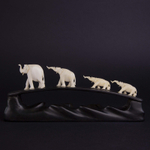 Скульптурная композиция «Слоны идущие на водопой»