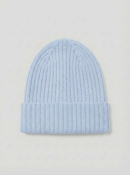 Шапка в рубчик с подворотом