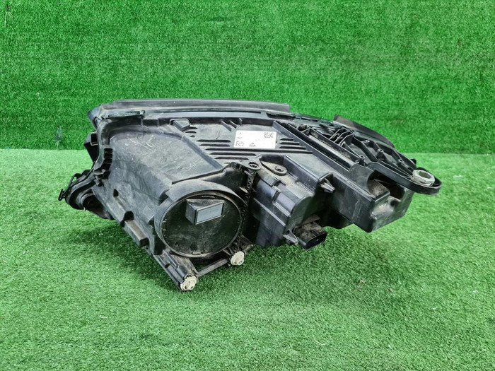 Битая Фара правая Mercedes E W213 (2020-2023) LED