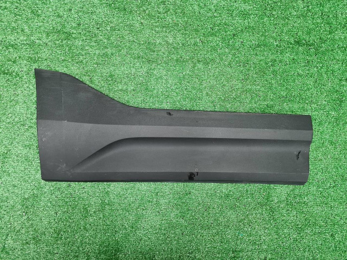 Накладка двери задняя правая Volvo XC40 (2017-н.в)