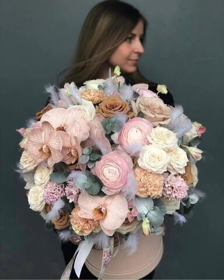 Композиция "Свидание в Париже"