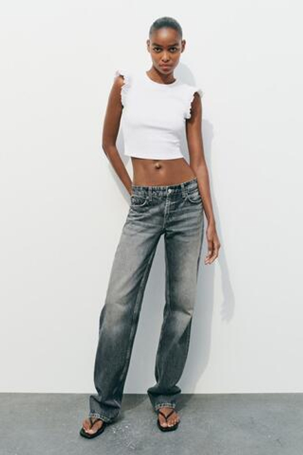 ZARA ФУТБОЛКА В РУБЧИК С ВОЛАНАМИ, БЕЛЫЙ