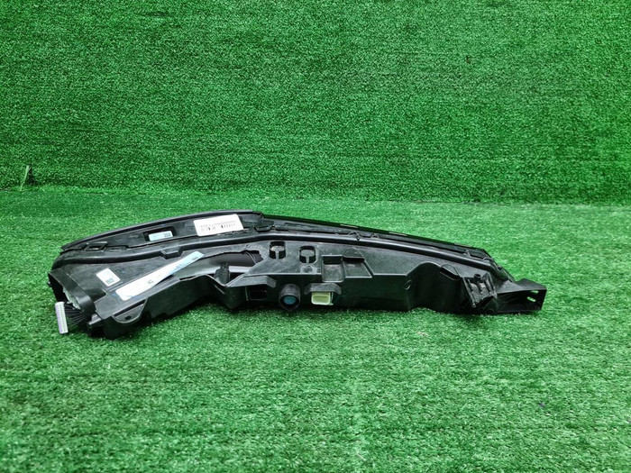 Фара левая BMW X7 G07 (2022-н.в.) LED