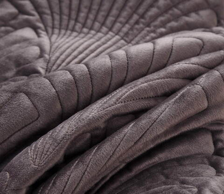 Покрывало 240x260 Sofi De MarkO Ариэль цвета мокко